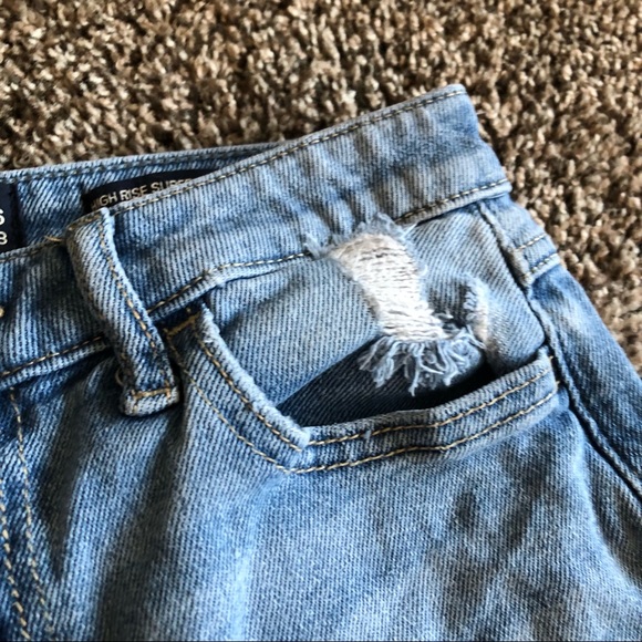 Hollister High Rise Super Skinny Crop Jeans - Picture 4 of 7